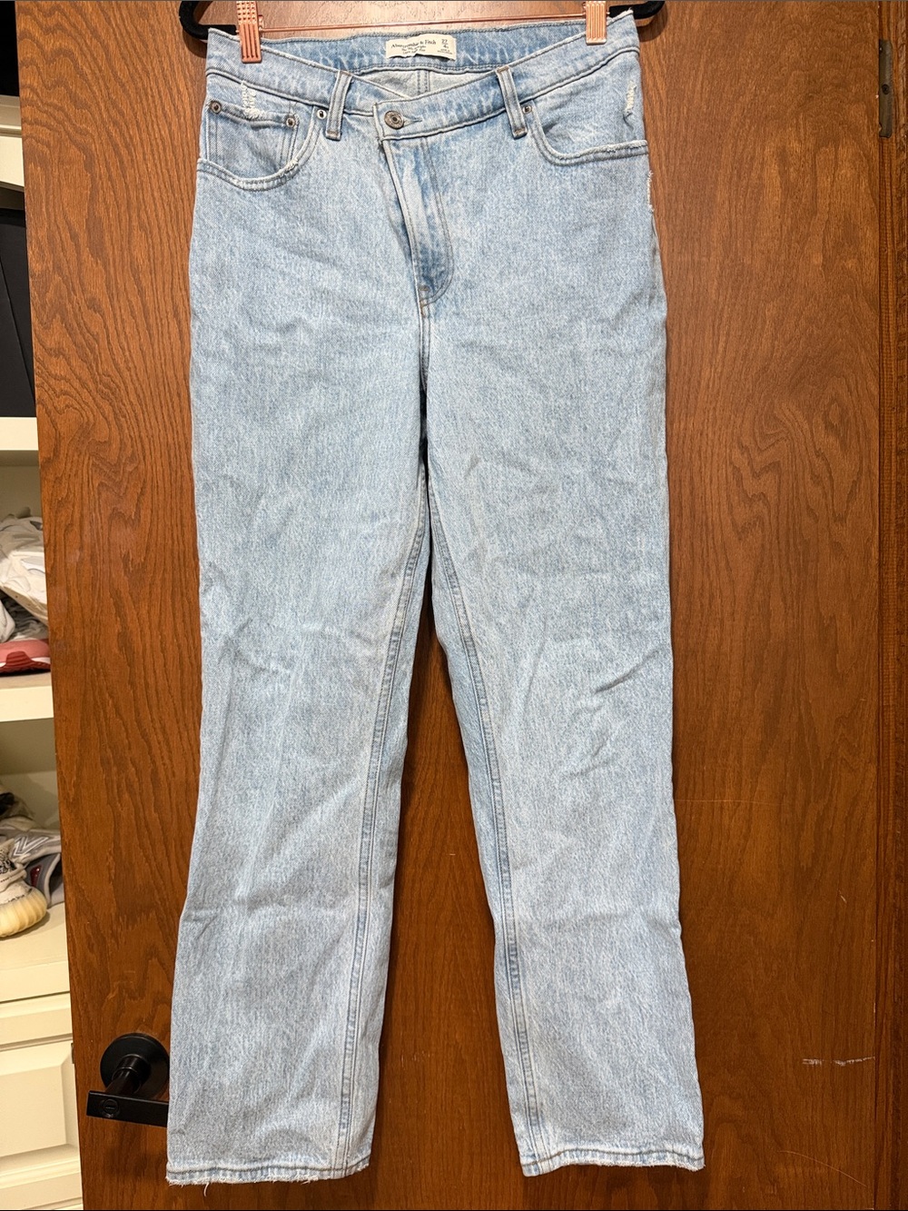 Abercrombie 90s Straight Ultra High Rise Cross Waist Jean